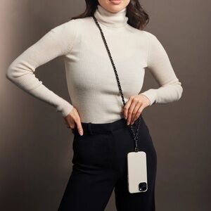 NIB Evry Crossbody Phone Strap